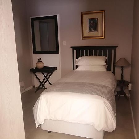 Avo Tree Guesthouse Paarl Eksteriør bilde